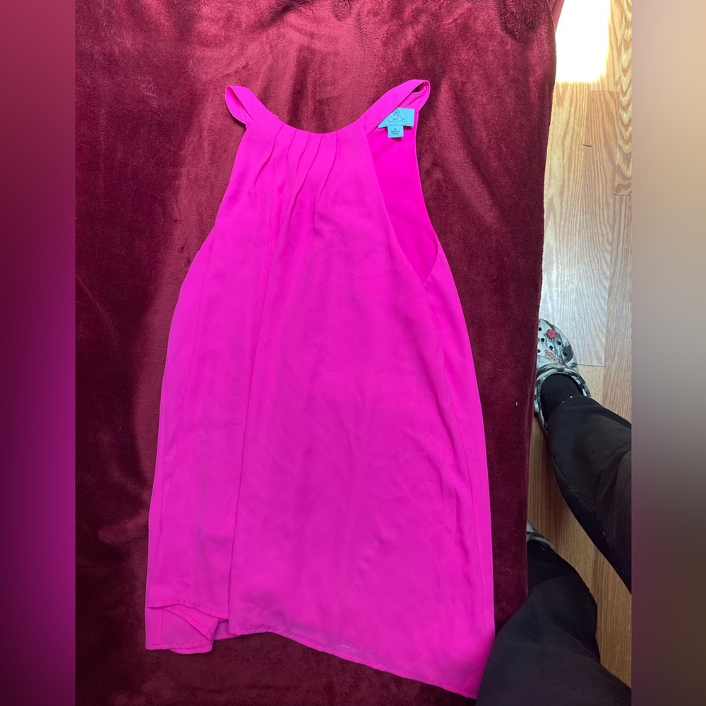 Women’s sleeveless blouse